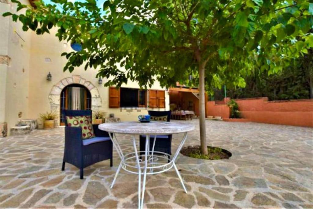 Apartment In Country House With Views And Pool Vespella de Gaia Bagian luar foto